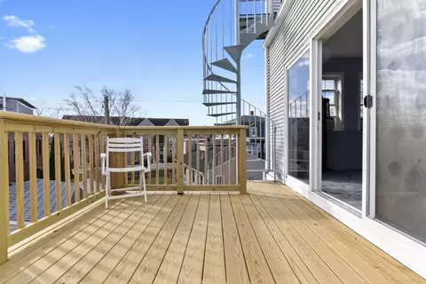 7 Lothrop St, Beverly, MA 01915 photo 18