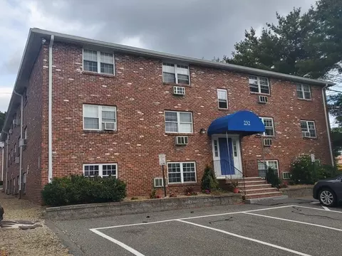 232 Low St #7, Newburyport, MA 01950