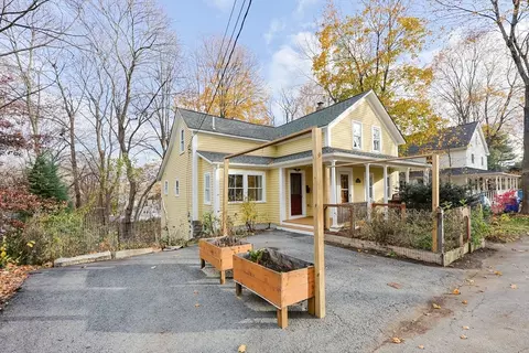 12 Walcott St, Maynard, MA 01754 photo 2