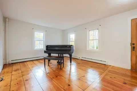 12 Walcott St, Maynard, MA 01754 photo 8