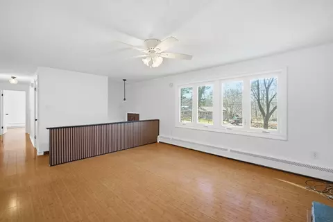 7 Fuller Rd, Sutton, MA 01590 photo 4