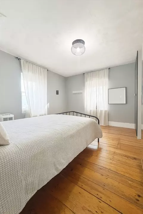 Bedroom - 74 Davison St, Hyde Park, MA 02136 photo 2 of 4