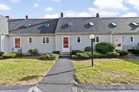 52 Liberty St #L3, Plymouth, MA 02360