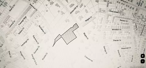 308 Maple St, Springfield, MA 01101