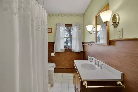 Bath - 76 Roy St, Chicopee, MA 01013 photo 2 of 2