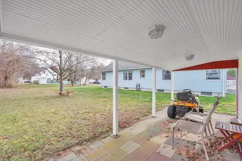 Exterior - 76 Roy St, Chicopee, MA 01013 photo 5 of 8