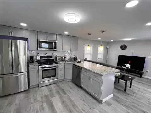 14 Lathrop St, Salem, MA 01970