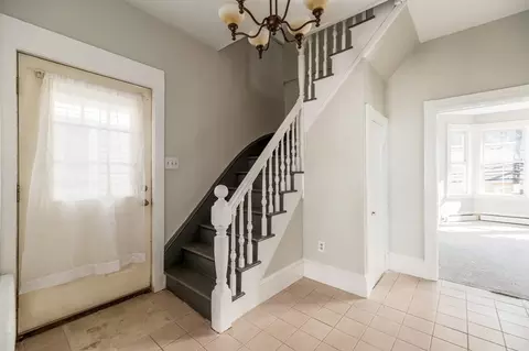 Entry Way - 197 E Main #2, Gloucester, MA 01930 photo 1 of 2