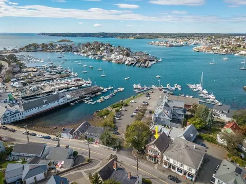 View/Area - 197 E Main #2, Gloucester, MA 01930 photo 6 of 7