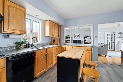 52 Williston Ave, Easthampton, MA 01027 photo 7