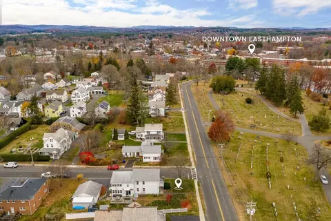 52 Williston Ave, Easthampton, MA 01027 photo 4