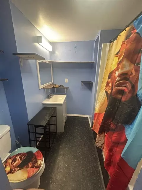 62 Washburn St, Springfield, MA 01107 photo 11