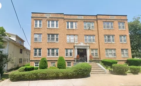 84 Tudor St #4, Chelsea, MA 02150