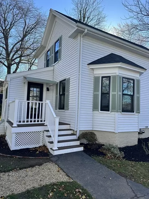 Exterior - 22 Laurel St, Beverly, MA 01915 photo 5 of 7