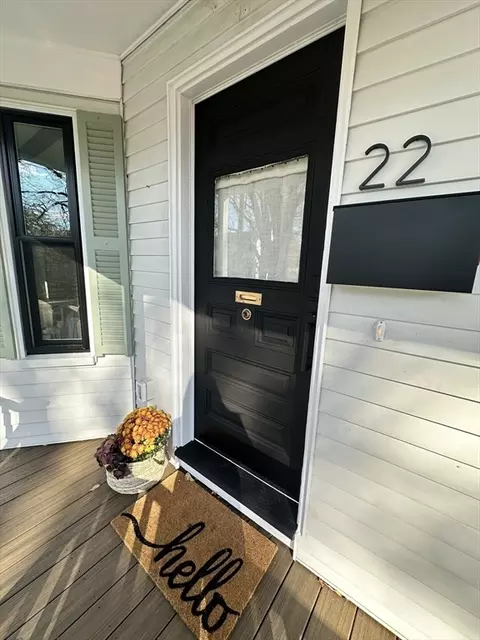Exterior - 22 Laurel St, Beverly, MA 01915 photo 3 of 7