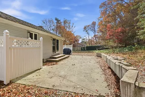544 Cotuit Rd, Mashpee, MA 02649 photo 11
