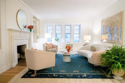 986 Memorial Dr #404, Cambridge, MA 02138