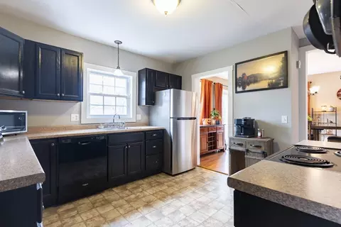 Kitchen - 68 D St, Athol, MA 01331 photo 3 of 4
