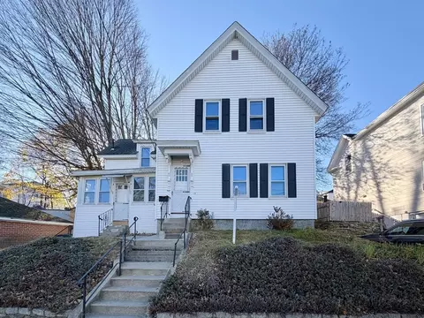 15 Hale St, Fitchburg, MA 01420