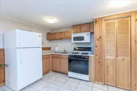 11 Spring St, Danvers, MA 01923 photo 32