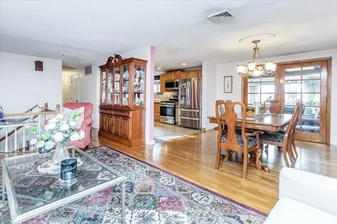 11 Spring St, Danvers, MA 01923 photo 5