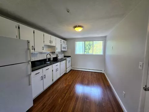 11 Woodcrest Ct #5, Weymouth, MA 02190