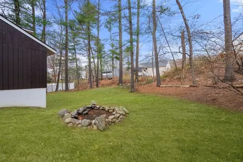 Exterior - 9 Scenic Ave, Webster, MA 01570 photo 3 of 5