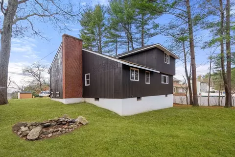 Exterior - 9 Scenic Ave, Webster, MA 01570 photo 4 of 5