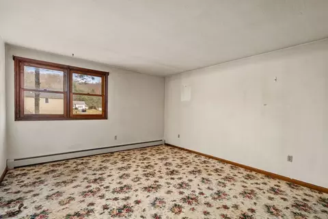 Bedroom - 9 Scenic Ave, Webster, MA 01570 photo 6 of 6