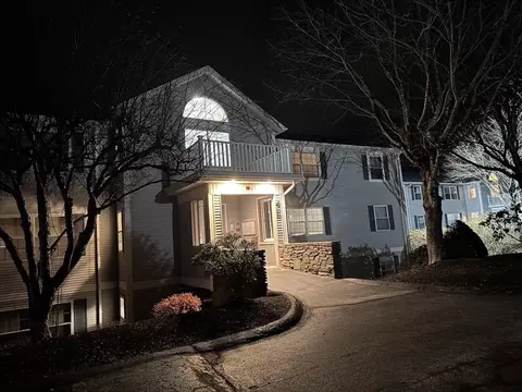 4 Crestview Dr #55, Spencer, MA 01562