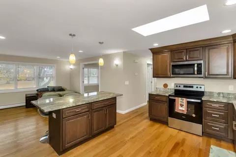 401 Grayson, Springfield, MA 01119 photo 13