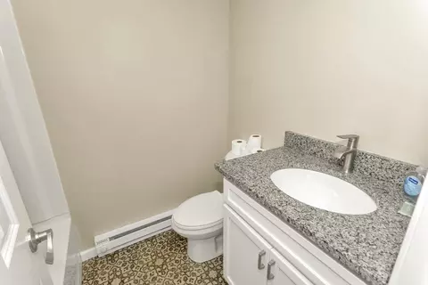 401 Grayson, Springfield, MA 01119 photo 14