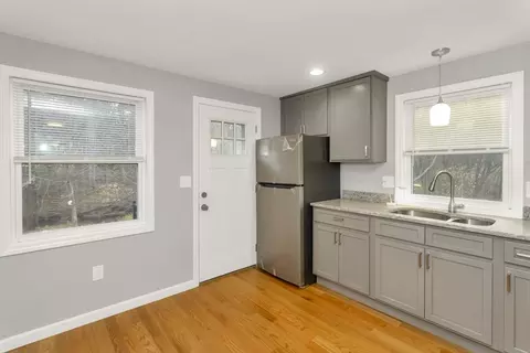 401 Grayson, Springfield, MA 01119 photo 32