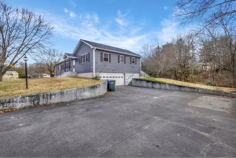 401 Grayson, Springfield, MA 01119 photo 8