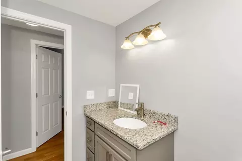 401 Grayson, Springfield, MA 01119 photo 26