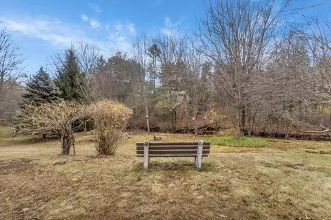 401 Grayson, Springfield, MA 01119 photo 4