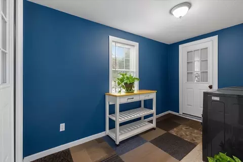 Entry Way - 52 Baker St, Walpole, MA 02081 photo 2 of 3