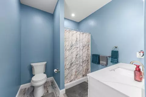 Bath - 85 Waterhouse Rd, Bourne, MA 02532 photo 2 of 3
