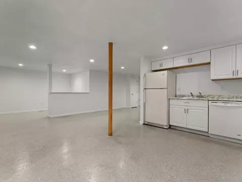 11 Benson St, Worcester, MA 01604 photo 29