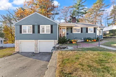 40 Friend St, Wakefield, MA 01880