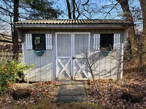 41 Kerry Dr, Springfield, MA 01118 photo 22