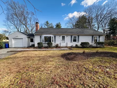 41 Kerry Dr, Springfield, MA 01118 photo 2