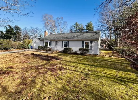41 Kerry Dr, Springfield, MA 01118 photo 3