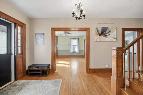 Entry Way - 572 Springfield St, Chicopee, MA 01013 photo 1 of 4