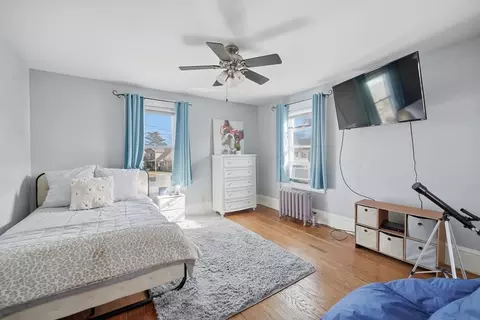 Bedroom - 572 Springfield St, Chicopee, MA 01013 photo 6 of 13