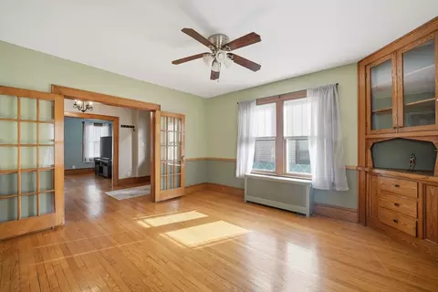 Living - 572 Springfield St, Chicopee, MA 01013 photo 3 of 3