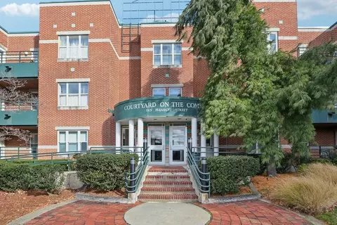 10 Pleasant St #202, Lynn, MA 01902