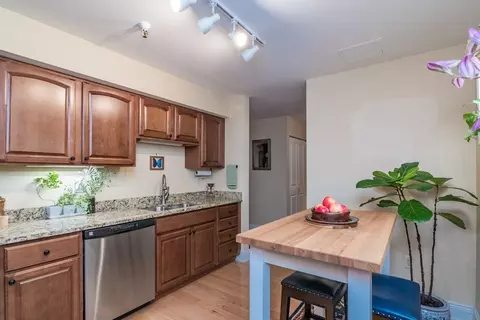 235 State St #105, Springfield, MA 01103 photo 6