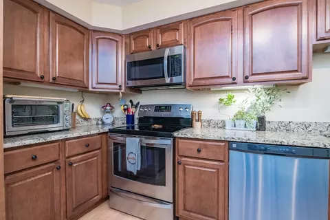 235 State St #105, Springfield, MA 01103 photo 4