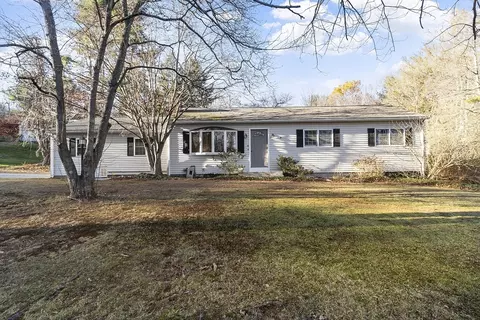 4 Crown Rd, Westford, MA 01886